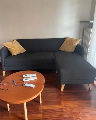 Divano con chaise longue