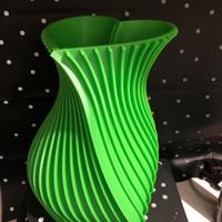 Vaso a forma di cuore