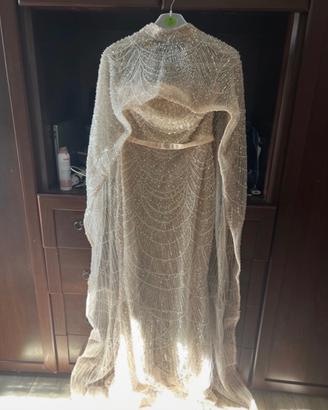 Abito da sera elegante e scintillante