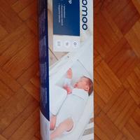 Cuscino per mantenere la posizione del neonato