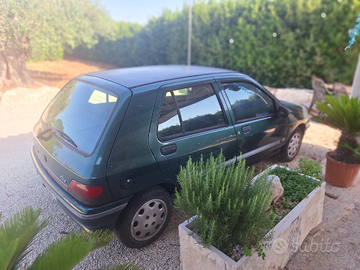 Renault clio 1996