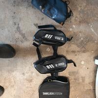 accessori in blocvo unico vari per moto