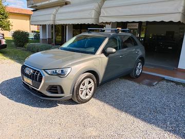 Audi Q3 45 TFSI e S tronic Sport Hybrid