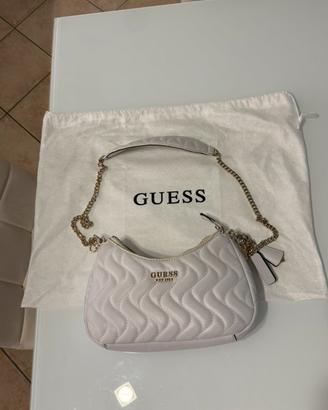 BORSA GUESS CON TRACOLLA