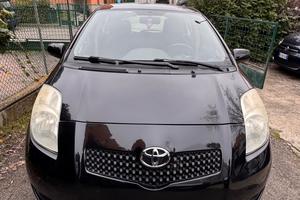 Toyota Yaris 1.3 5 porte