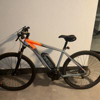 Bici elettrica  Mtb cube