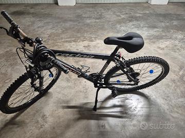Bicicletta 26 Scott Montain bike 