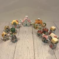 Collezione di teiere casette