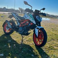 KTM Duke 390