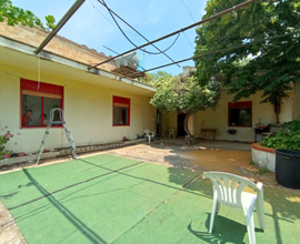 Casa collabente ( cat F2) 150 mq, terreno 6500 mq