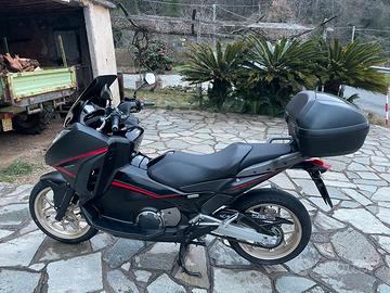 Honda Integra S 750 DCT