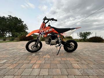 YCF Pilot 125 - MINI CROSS