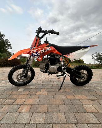 YCF Pilot 125 - MINI CROSS