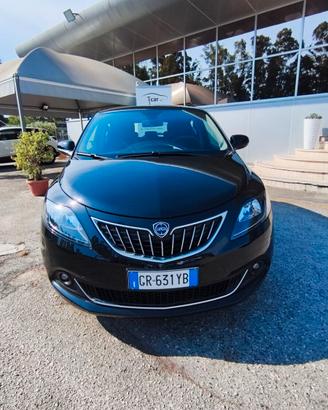 Lancia Ypsilon 1.0 Bz 70 Cv Hybrid Gold