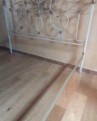 Letto in ferro battuto 