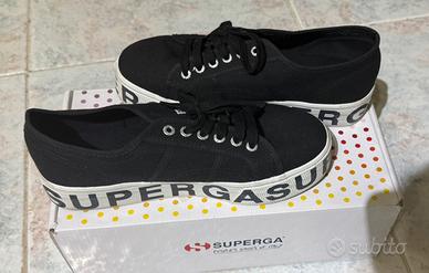 Scarpe superga