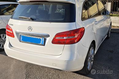 Mercedes B 180 Benzina (2013) – 133.000 km – Ottim