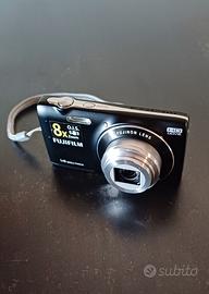 Fujifilm JZ100 14MP CCD con batteria e scheda SD