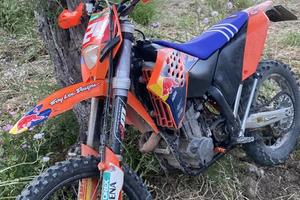 Ktm 450 del 2008 arancione e nero accensione alett