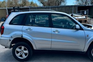 RICAMBI AUTO TOYOTA RAV 4 2003