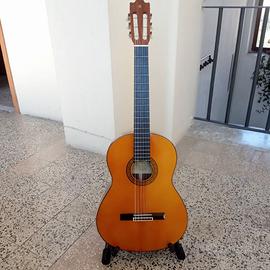 Chitarra classica Yamaha G-235 II