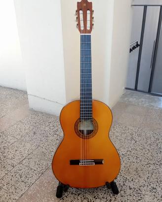 Chitarra classica Yamaha G-235 II