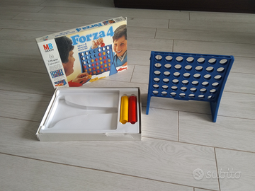 Gioco da tavolo forza 4 originale MB con scatola