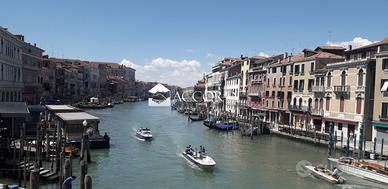 Rif.MDP46_8| attivita'/lic.commerciale venezia