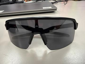 Occhiali Oakley Sutro Lite