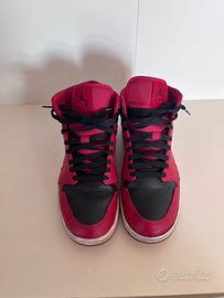 Scarpe air jordan rosso nere