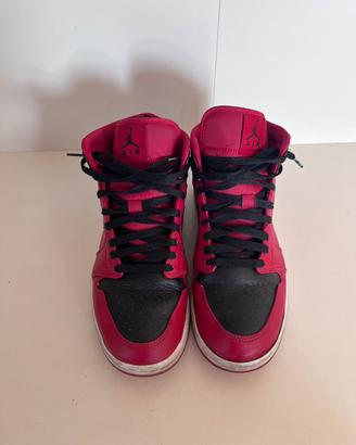 Scarpe air jordan rosso nere