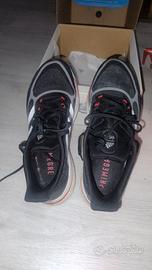 scarpe Adidas running/allenamento 