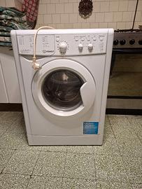 Lavatrice indesit