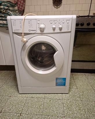 Lavatrice indesit