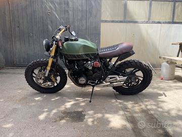 Moto custom - Caferace - Yamaha Caterpillar