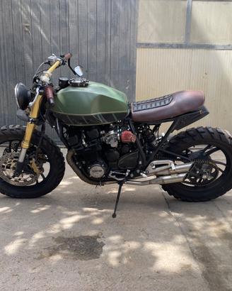 Moto custom - Caferace - Yamaha Caterpillar