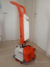 Lavapavimenti Willmop 35 a batteria professionale