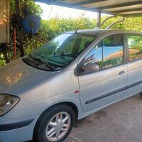 RENAULT Scénic 2ª serie - 2001
