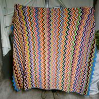 vecchia coperta della nonna in lana fatta a mano