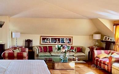 Divani in seta di San Leucio