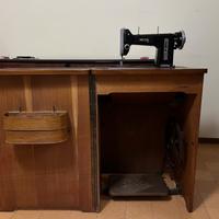 Macchina da cucire Necchi anni 60