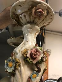 Lampadario con roselline in ceramica di bassano