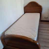 Letto singolo con rete e materasso