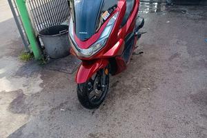 Honda PCX 125 (2024) - GARANZIA 2030 - Full