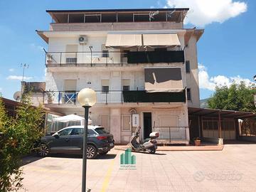 Trilocale in residence con posto auto - via molara