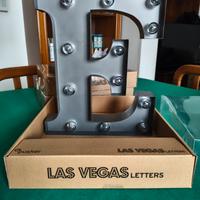 lettera luminosa E a led