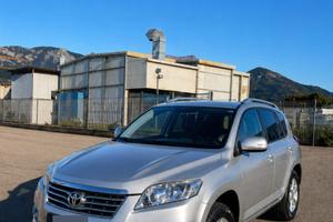 Toyota RAV4 2.2 D-CAT 177 CV 4WD - Testata RIFATTA