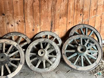 Ruote carri vecchi