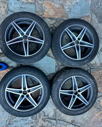 Set 4 cerchi lega OZ + Pneum. 205/55 R16 invernali