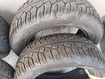 Gomme neve 205 60 R16 H Uniroyal